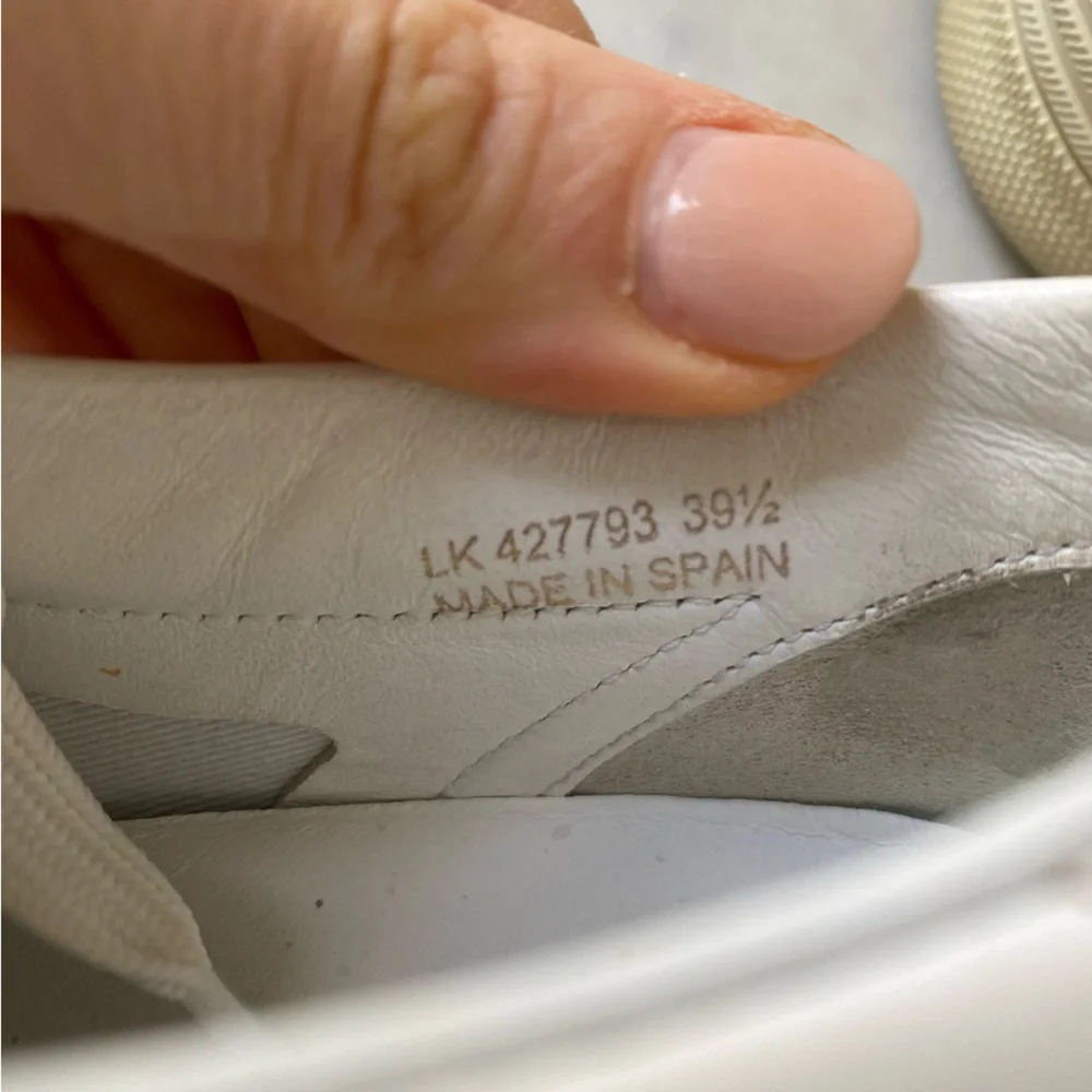 Saint Laurent Leather Low Top Sneakers-39.5 - Picture 6 of 6